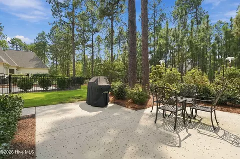 Exterior - 114 Chanticleer Dr, Pinehurst, NC 28374 photo 13 of 16