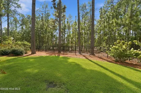 Exterior - 114 Chanticleer Dr, Pinehurst, NC 28374 photo 14 of 16