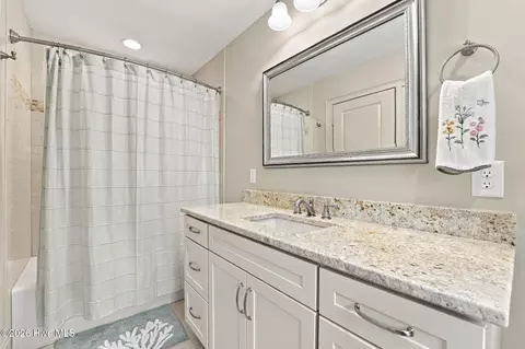 Bath - 114 Chanticleer Dr, Pinehurst, NC 28374 photo 4 of 4