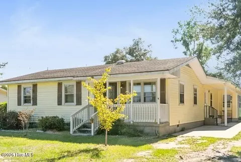 107 Loop Rd, Leland, NC 28451