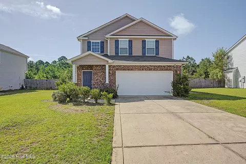 2529 Spinnaker Dr, Hope Mills, NC 28348