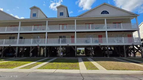 43 Precious Memories Ln, White Lake, NC 28337
