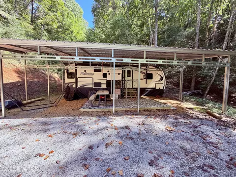 6309 Fairview Rd, Marble, NC 28905