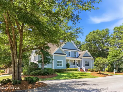 8901 New Forest Dr, Wilmington, NC 28411