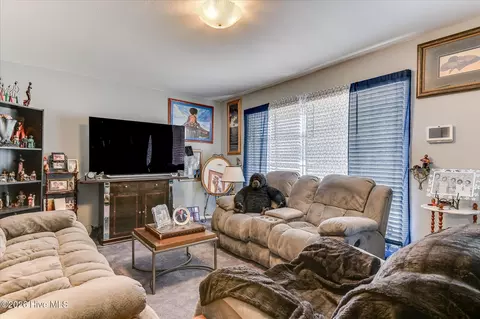 Living - 3127 Truxton Rd, Augusta, GA 30906 photo 4 of 6