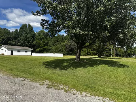 102 First Ln, Midway Park, NC 28544