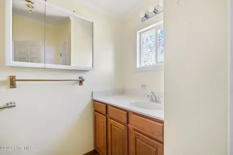 Bath - 146 Ryder Cup Blvd, Pinebluff, NC 28373 photo 1 of 3