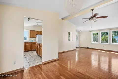 Living - 146 Ryder Cup Blvd, Pinebluff, NC 28373 photo 5 of 6