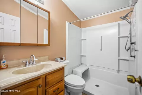 Bath - 146 Ryder Cup Blvd, Pinebluff, NC 28373 photo 3 of 3