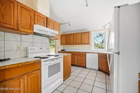 Kitchen - 146 Ryder Cup Blvd, Pinebluff, NC 28373 photo 3 of 4