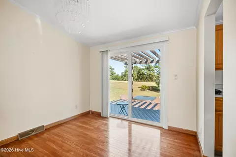 Dining - 146 Ryder Cup Blvd, Pinebluff, NC 28373 photo 1 of 1