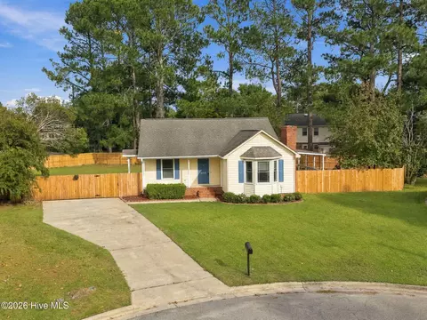 2405 Harness Ct, Greenville, NC 27858