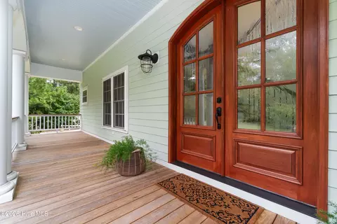 Exterior - 174 Marsh Run, Oriental, NC 28571 photo 3 of 15