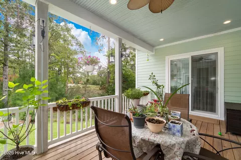 Exterior - 174 Marsh Run, Oriental, NC 28571 photo 5 of 15