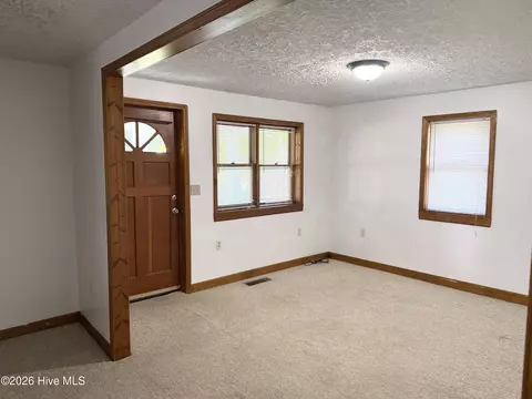 Living - 679 Mill Rd, Hamlet, NC 28345 photo 3 of 3