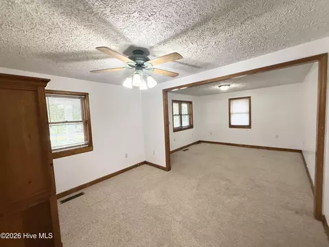 Living - 679 Mill Rd, Hamlet, NC 28345 photo 1 of 3