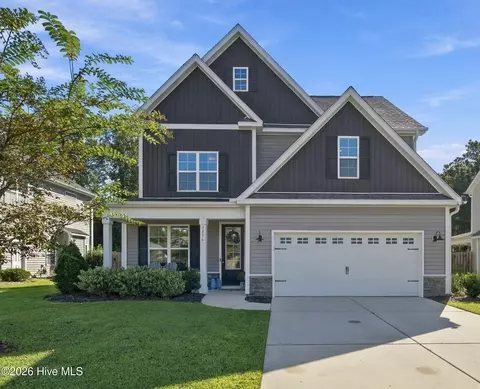 3836 Smooth Water Dr, Castle Hayne, NC 28429