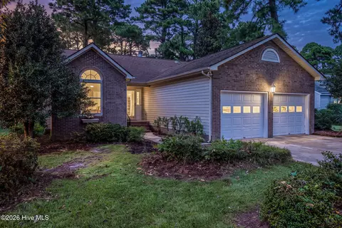 1309 Pelican Dr, New Bern, NC 28560