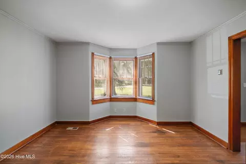 Living - 1602 Heard Ave, Augusta, GA 30904 photo 2 of 5