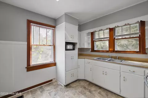 Kitchen - 1602 Heard Ave, Augusta, GA 30904 photo 1 of 3