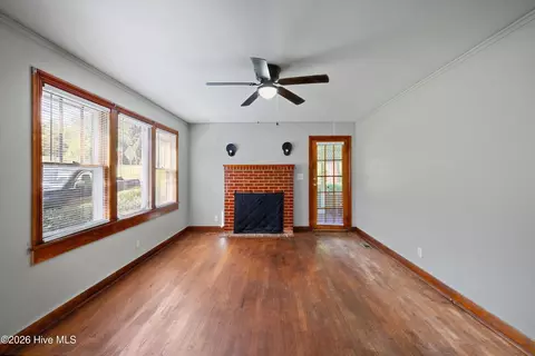 Living - 1602 Heard Ave, Augusta, GA 30904 photo 5 of 5