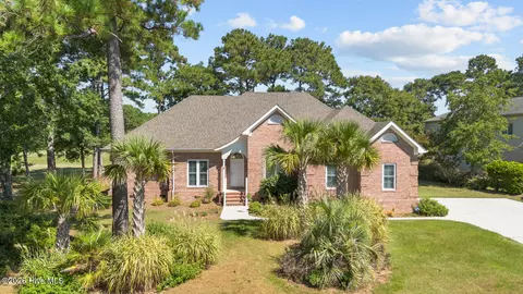 315 Seascape Dr, Sneads Ferry, NC 28460