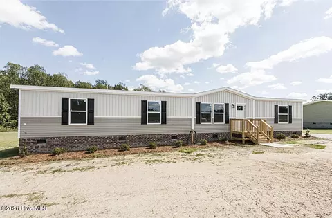 11621 Straight Gate Rd, Whitakers, NC 27891