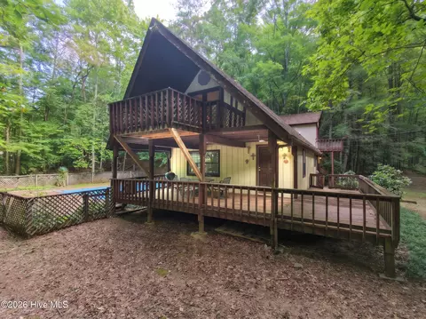 613 Collett Creek Rd, Andrews, NC 28901