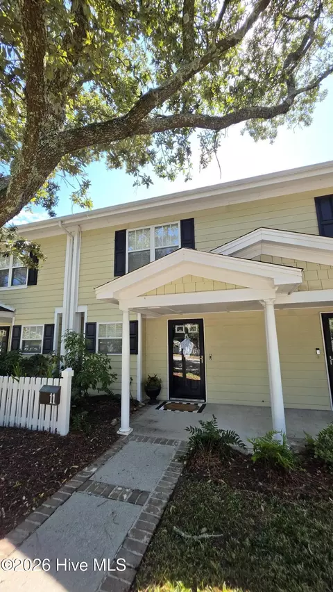 1310 Ann St, Beaufort, NC 28516