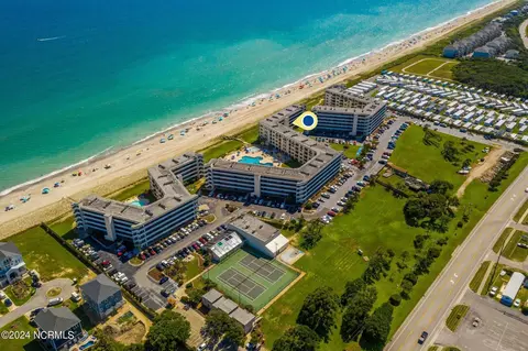 1505 Salter Path Rd #304, Indian Beach, NC 28512