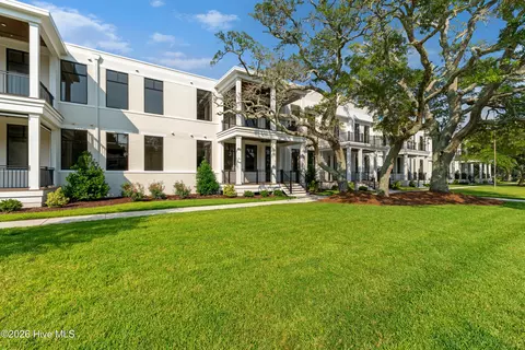 805 Mulberry St UNIT 112, Beaufort, NC 28516