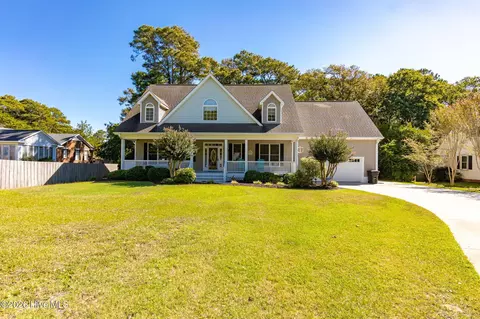 165 Cedar Ln, Newport, NC 28570