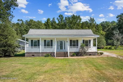 915 Mark Herring Rd, Seven Springs, NC 28578