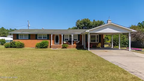 2596 Cedar Island Rd, Cedar Island, NC 28520