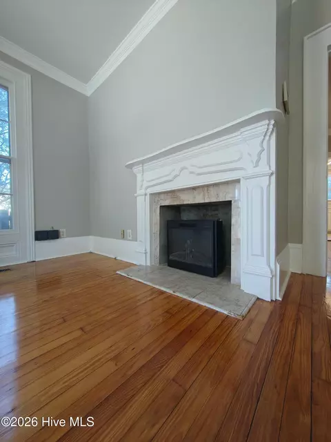 Living - 406-408 E 2nd St, Washington, NC 27889 photo 4 of 4