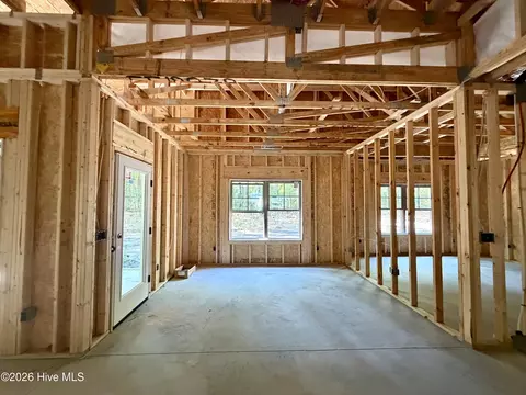 Entry Way - 660 Titmouse Ct, Vass, NC 28394 photo 3 of 5