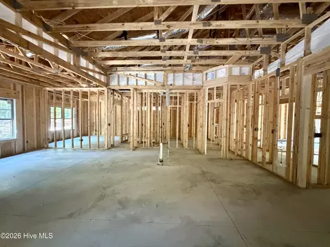 Entry Way - 660 Titmouse Ct, Vass, NC 28394 photo 2 of 5