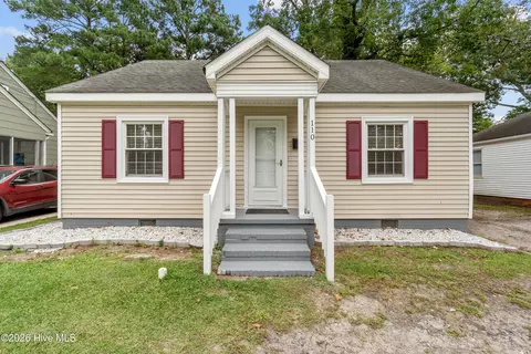 110 Pritchard St, Elizabeth City, NC 27909