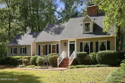 104 Windermere Ct, Greenville, NC 27858