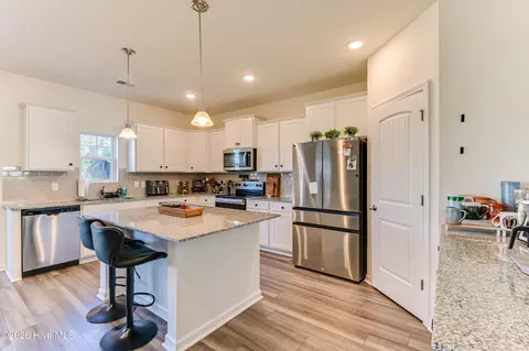 Kitchen - 339 Suncrest Ct, Augusta, GA 30906 photo 3 of 6