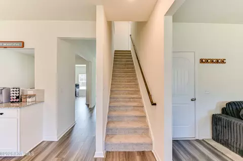 Entry Way - 339 Suncrest Ct, Augusta, GA 30906 photo 4 of 5