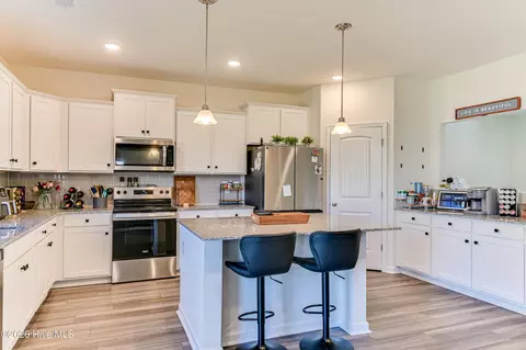 Kitchen - 339 Suncrest Ct, Augusta, GA 30906 photo 2 of 6