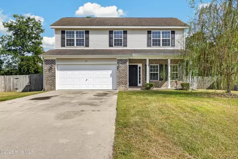 237 Bonanza Dr, Richlands, NC 28574