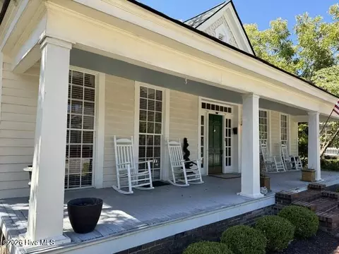 Exterior - 209 Lee St, Thomson, GA 30824 photo 9 of 10