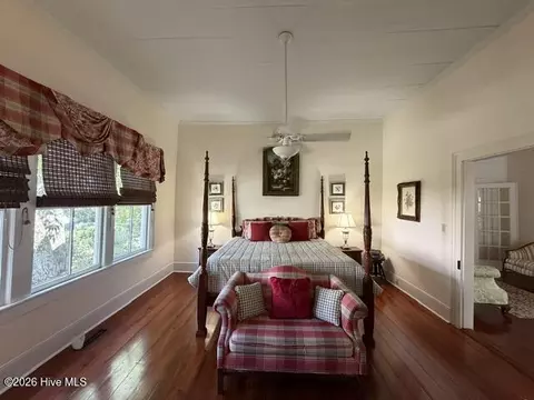Bedroom - 209 Lee St, Thomson, GA 30824 photo 3 of 4