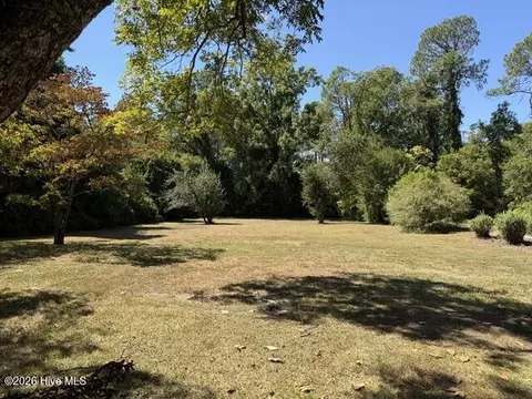 Exterior - 209 Lee St, Thomson, GA 30824 photo 5 of 10