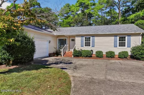1203 Santa Lucia Rd, New Bern, NC 28560