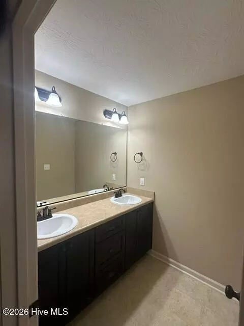 Bath - 4148 Elders Dr, Augusta, GA 30909 photo 5 of 6