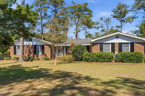 216 Lands End Rd, Morehead City, NC 28557