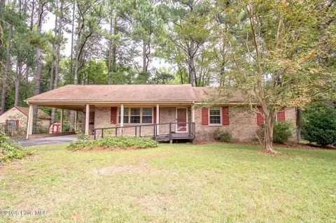 109 Bayridge Ct, Rocky Mount, NC 27803